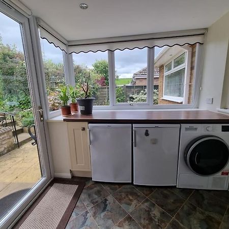 Charming Coastal Bungalow Cayton Luaran gambar
