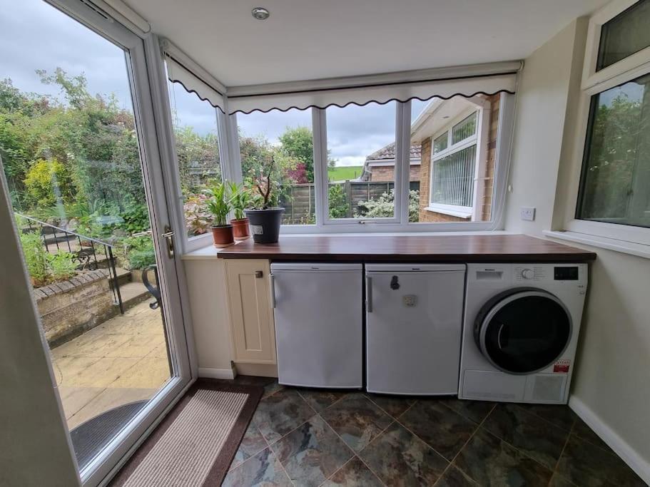 Charming Coastal Bungalow Cayton Luaran gambar